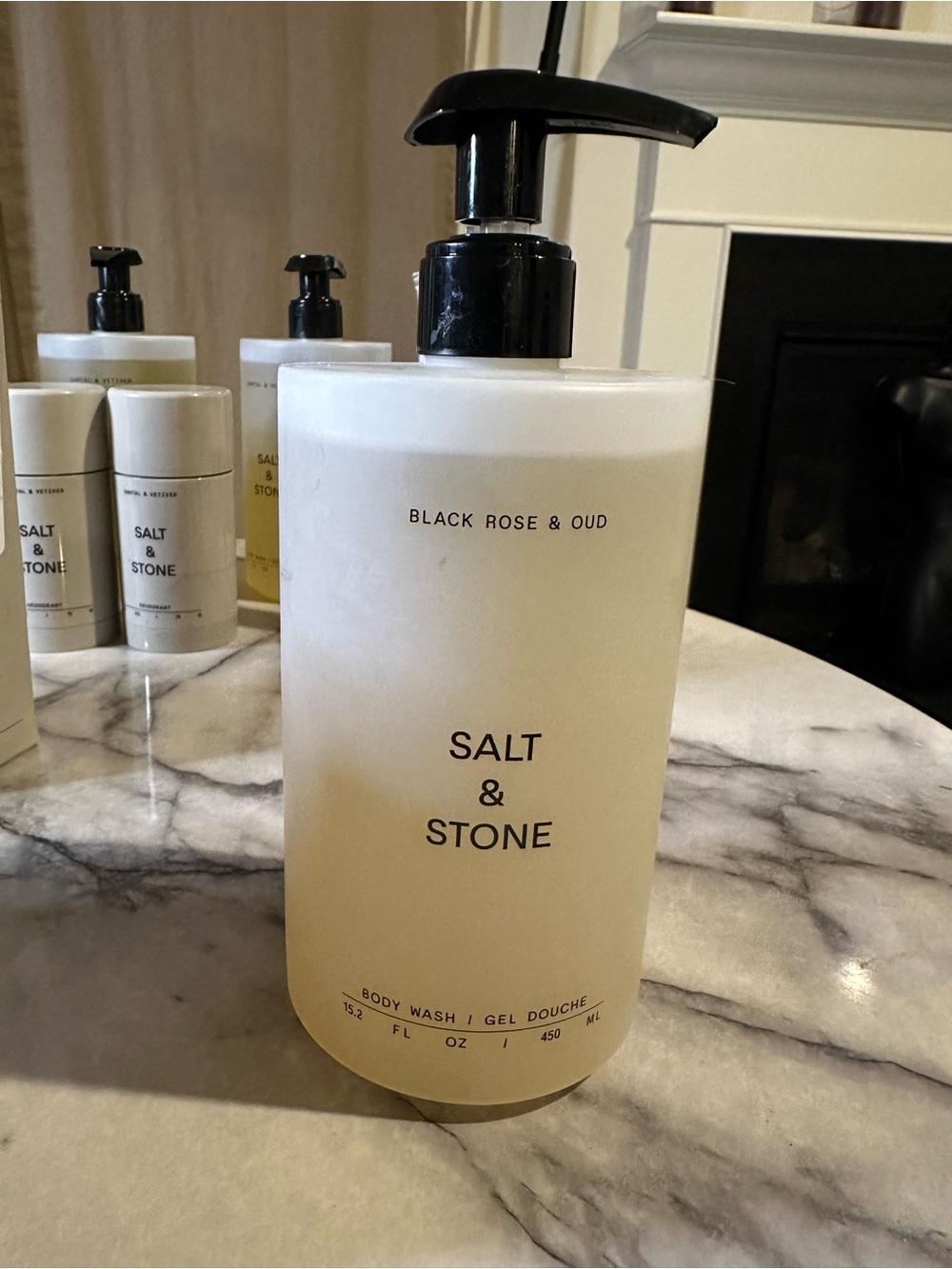 Black Rose & Oud Body Wash - Cream
